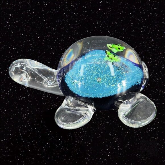 Art Glass Turtle Paperweight Figurine Thick Heavy Glass Turtle W Green Frogs - Picture 1 of 13